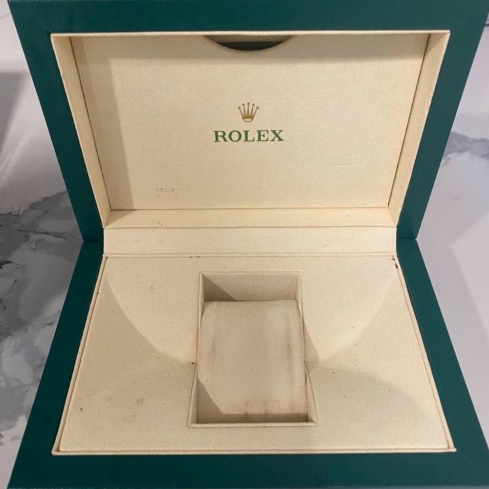 Rolex Box (new n review last slides) please read the comment